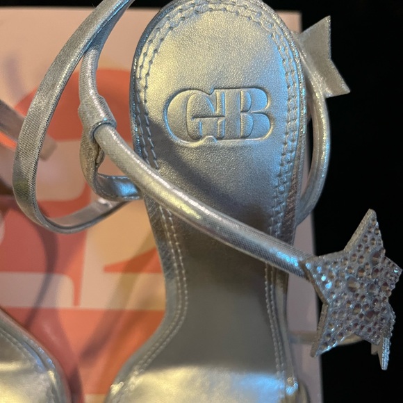 Gianni Bini Women's Silver Strappy Sandals - Picture 3 of 6